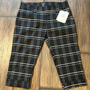 Oakley Palm Plaid Capri Golf Pants Sz 10 NWT
